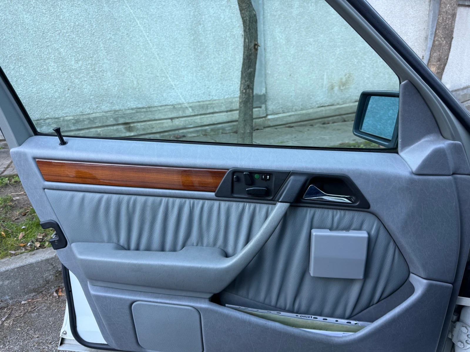 Mercedes-Benz 124 E 320 | Mobile.bg � ����������� 10