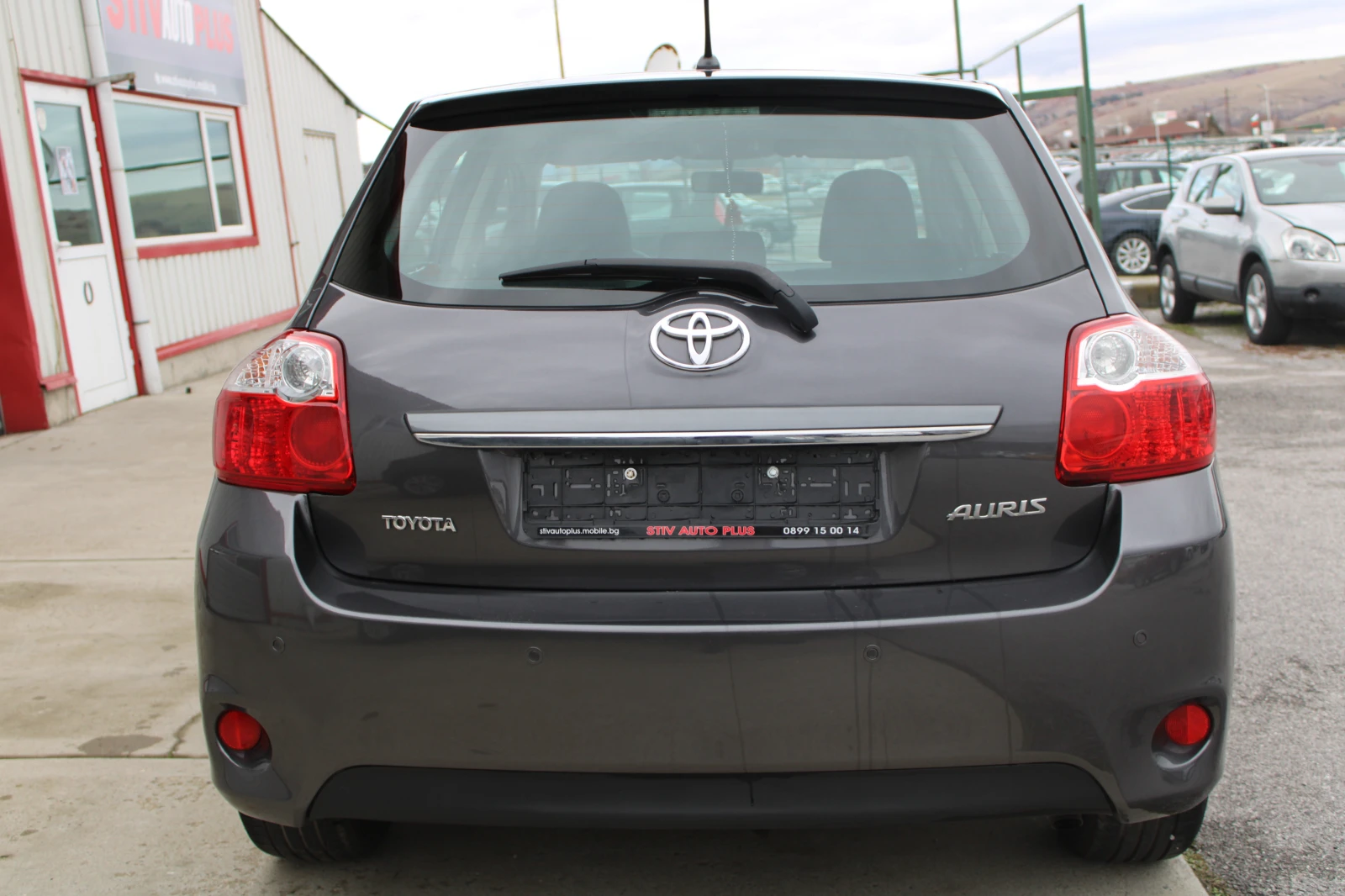 Toyota Auris 1.4 D4D АВТОМАТИК - изображение 6