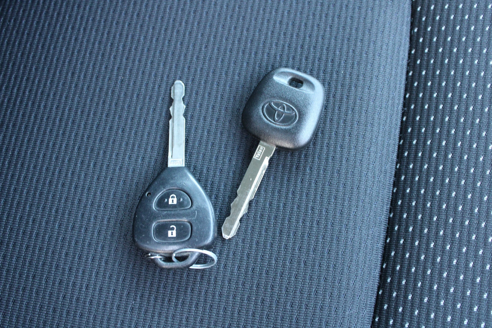 Toyota Auris 1.4 D4D ��������� | Mobile.bg � ����������� 15