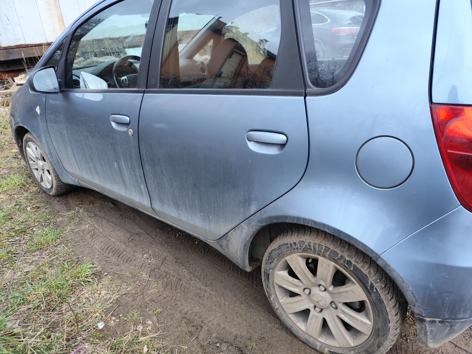 Mitsubishi Colt 1, 3 - изображение 5