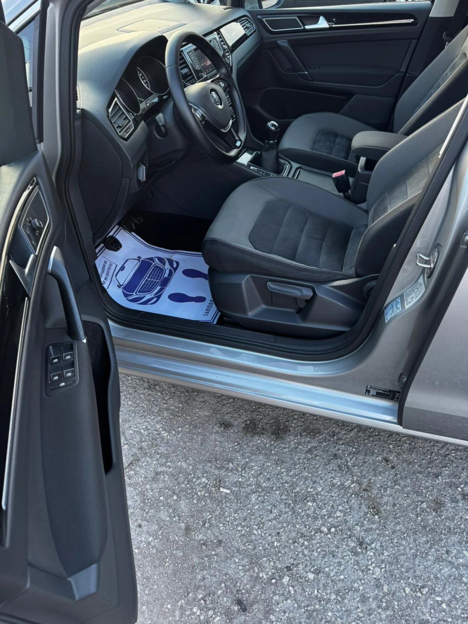 VW Sportsvan 2.0TDI, 150к.с., НАВИГАЦИЯ, EURO 6D , снимка 8 - Автомобили и джипове - 53754434