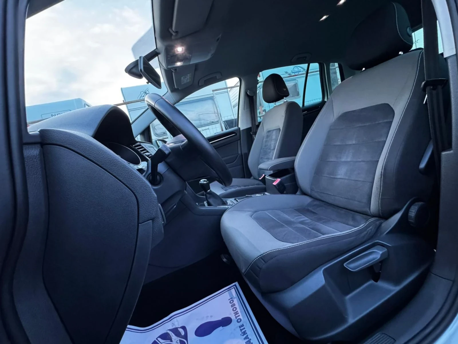 VW Sportsvan 2.0TDI, 150к.с., НАВИГАЦИЯ, EURO 6D , снимка 15 - Автомобили и джипове - 53754434