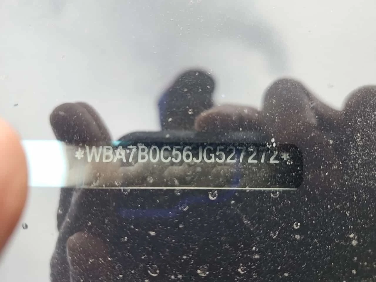 BMW 750 I XDRIVE| SWAROWSKI| HARMAN KARDON| MAСАЖИ| PANO, снимка 16 - Автомобили и джипове - 54171900