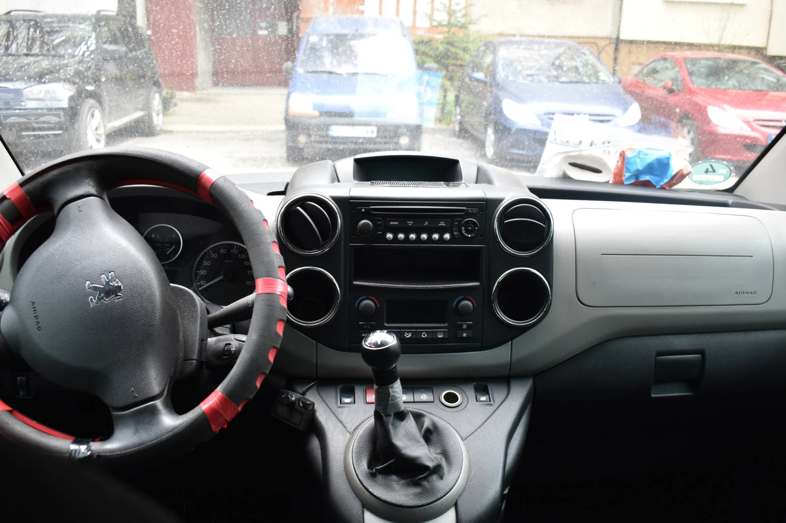 Peugeot Partner 1.6, снимка 5 - Автомобили и джипове - 54271421