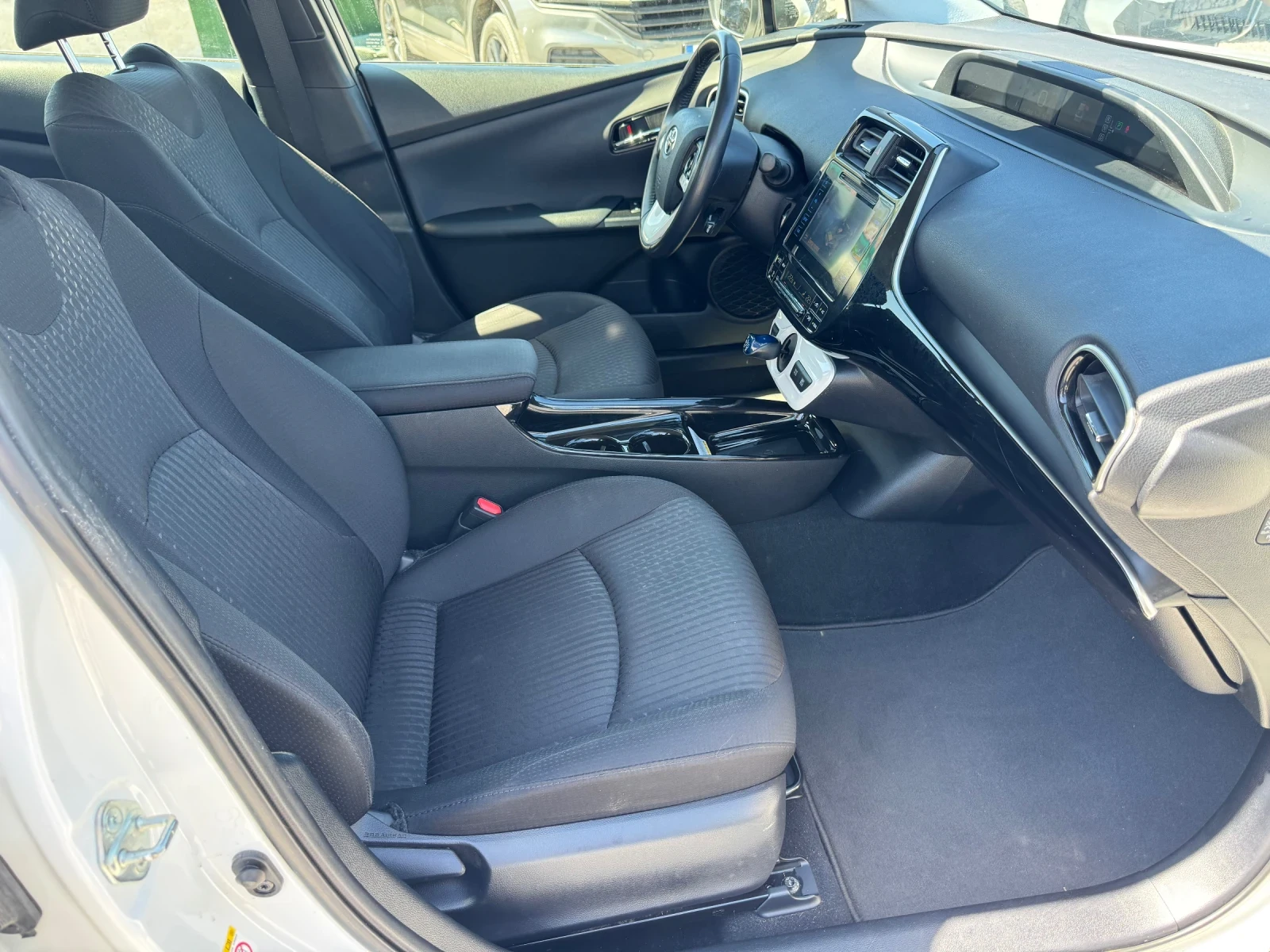 Toyota Prius 153000��* LED* ������* DISTRONIC* 1.8Hybrid | Mobile.bg � ����������� 7