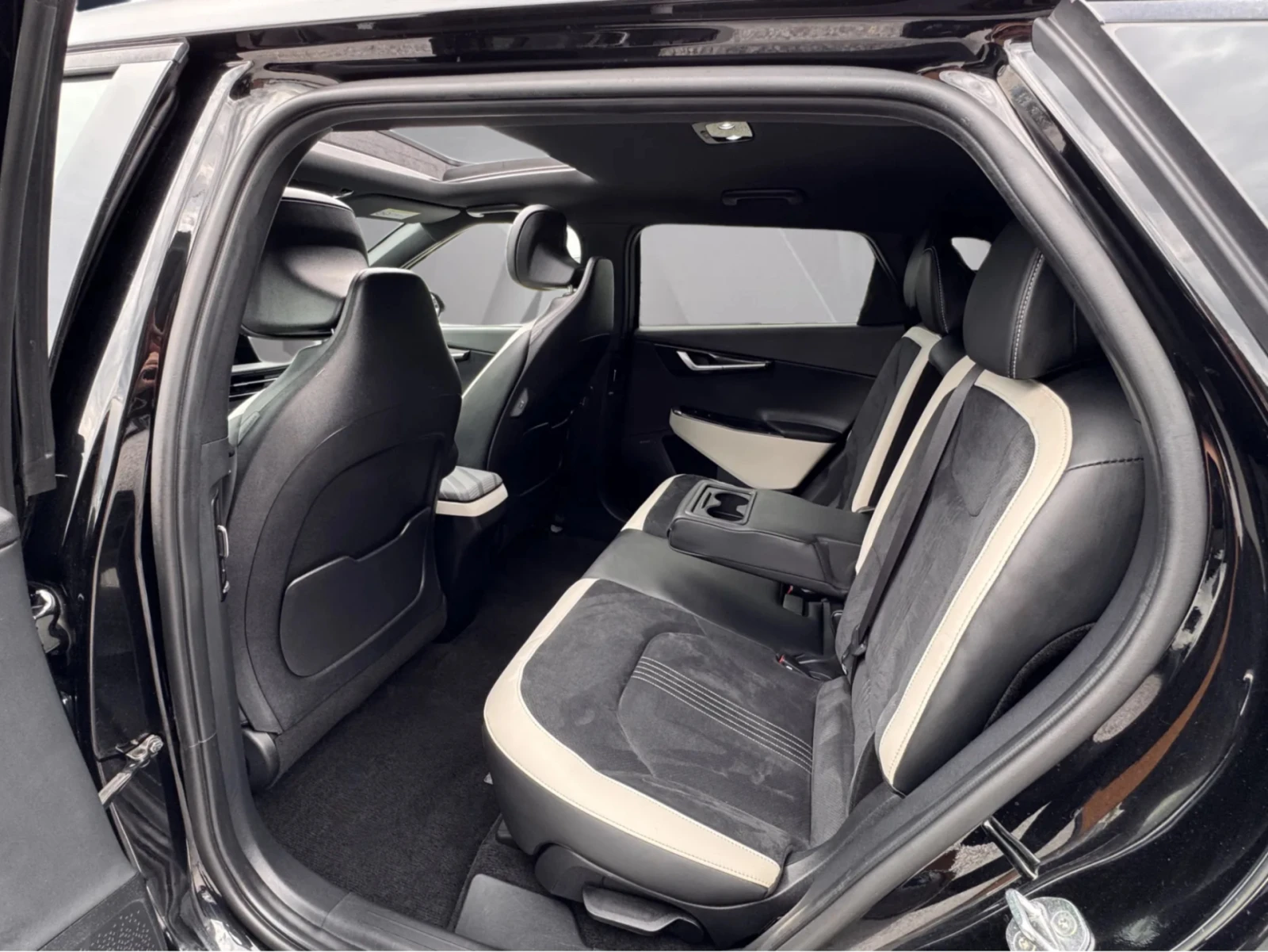 Kia EV6 GT-LINE 77.4KWH RWD ПАНОРАМА ДИСТРОНИК HEAD-UP , снимка 15 - Автомобили и джипове - 54633307
