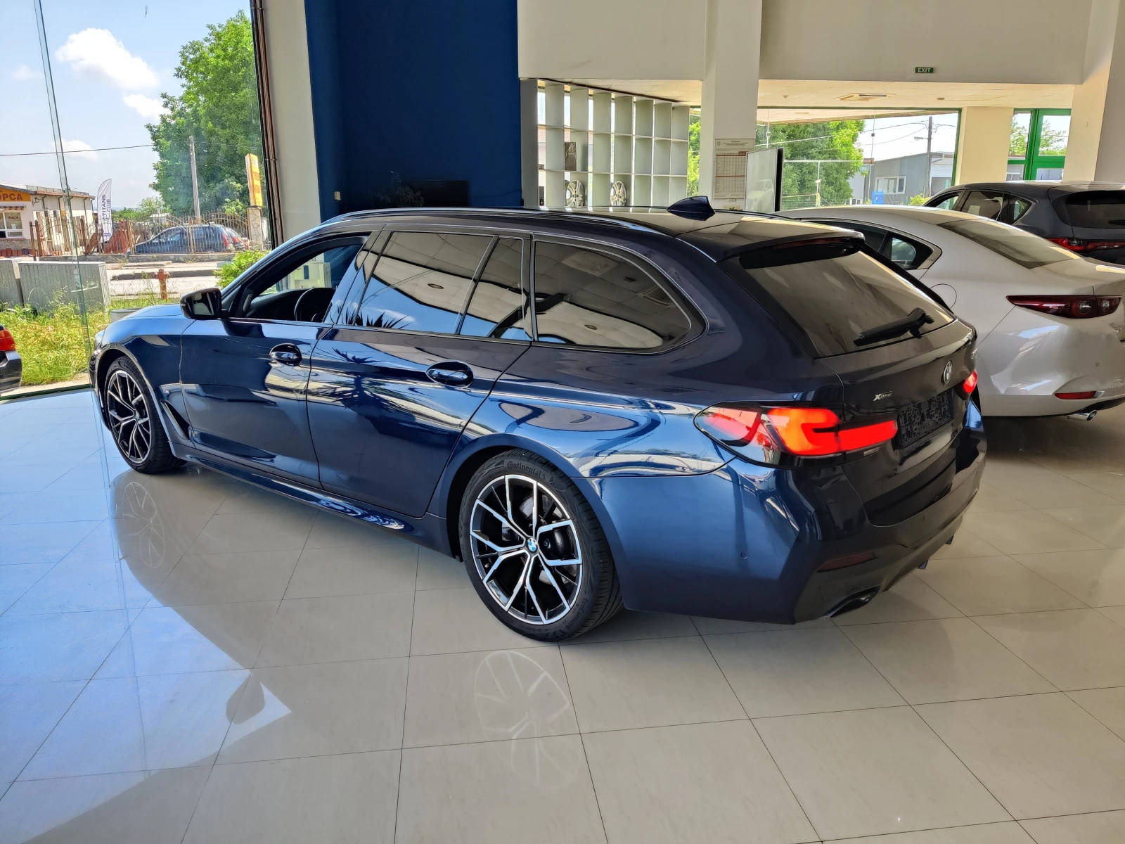 BMW 530 xDrive, снимка 3 - Автомобили и джипове - 54764025