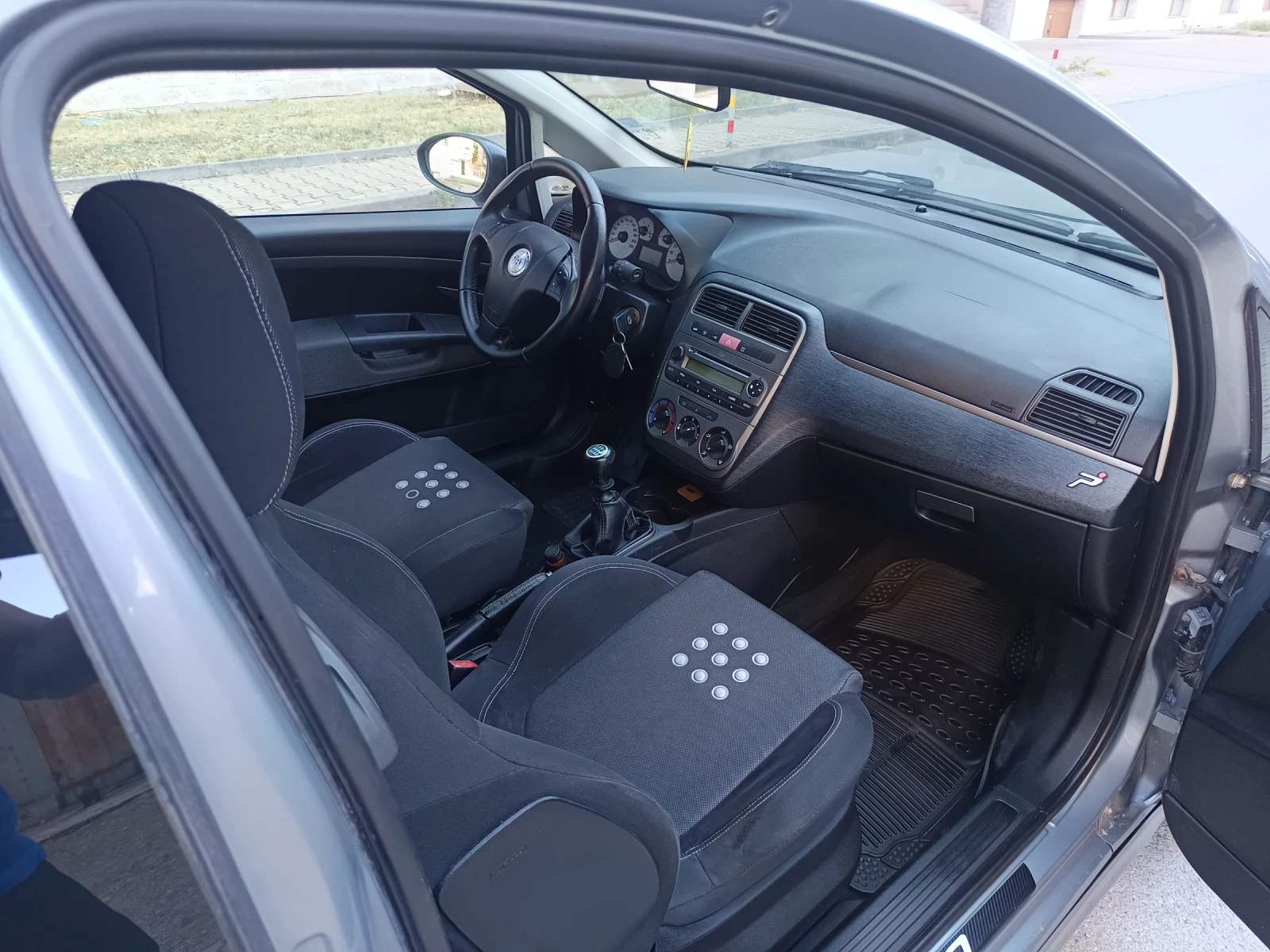 Fiat Punto 1.2 ГАЗ, КЛИМАТИК , снимка 15 - Автомобили и джипове - 55075359