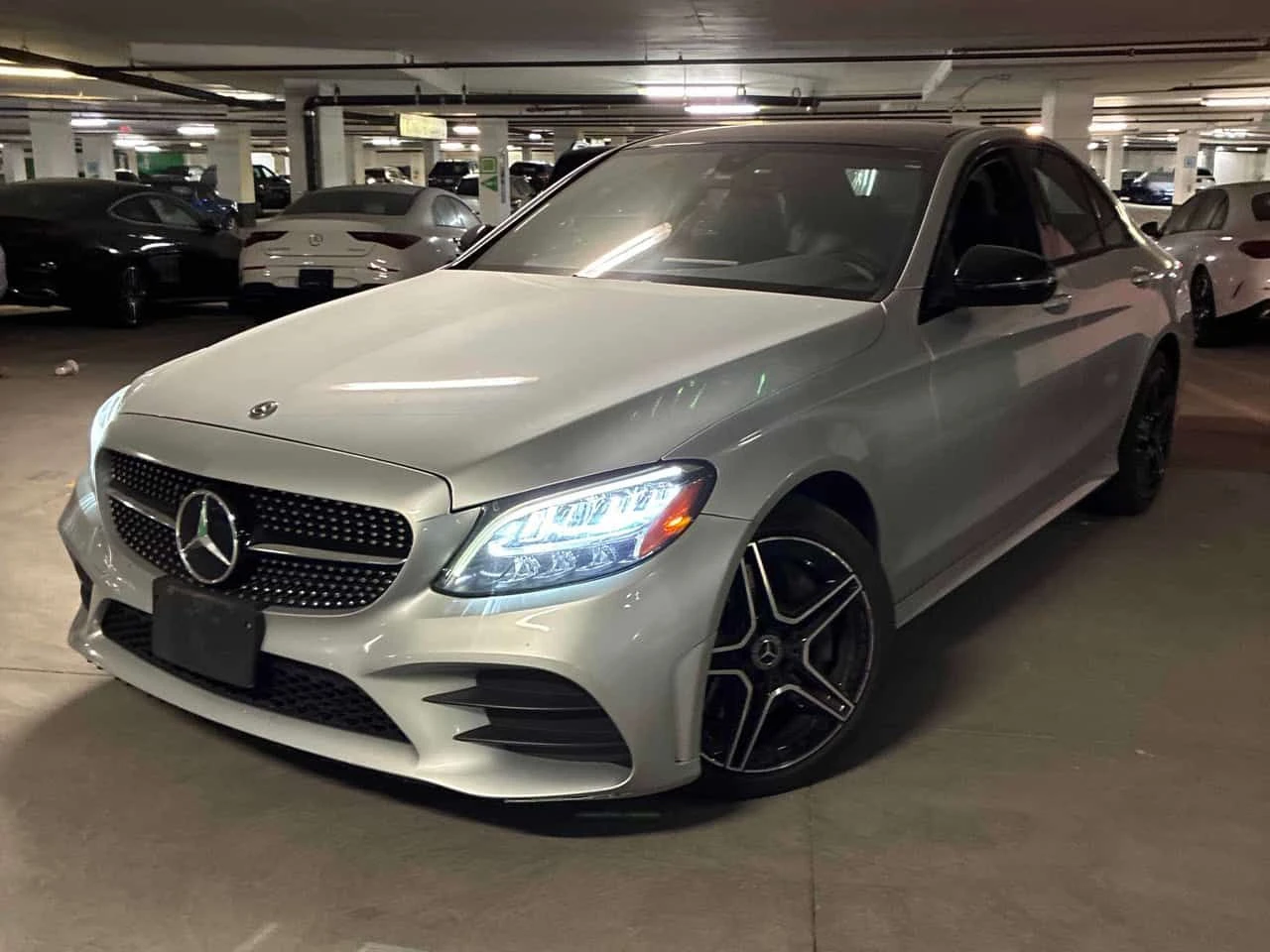 Mercedes-Benz C 300 * CARFAX * ОПЦИЯ ЗА ФИНАНСИРАНЕ 