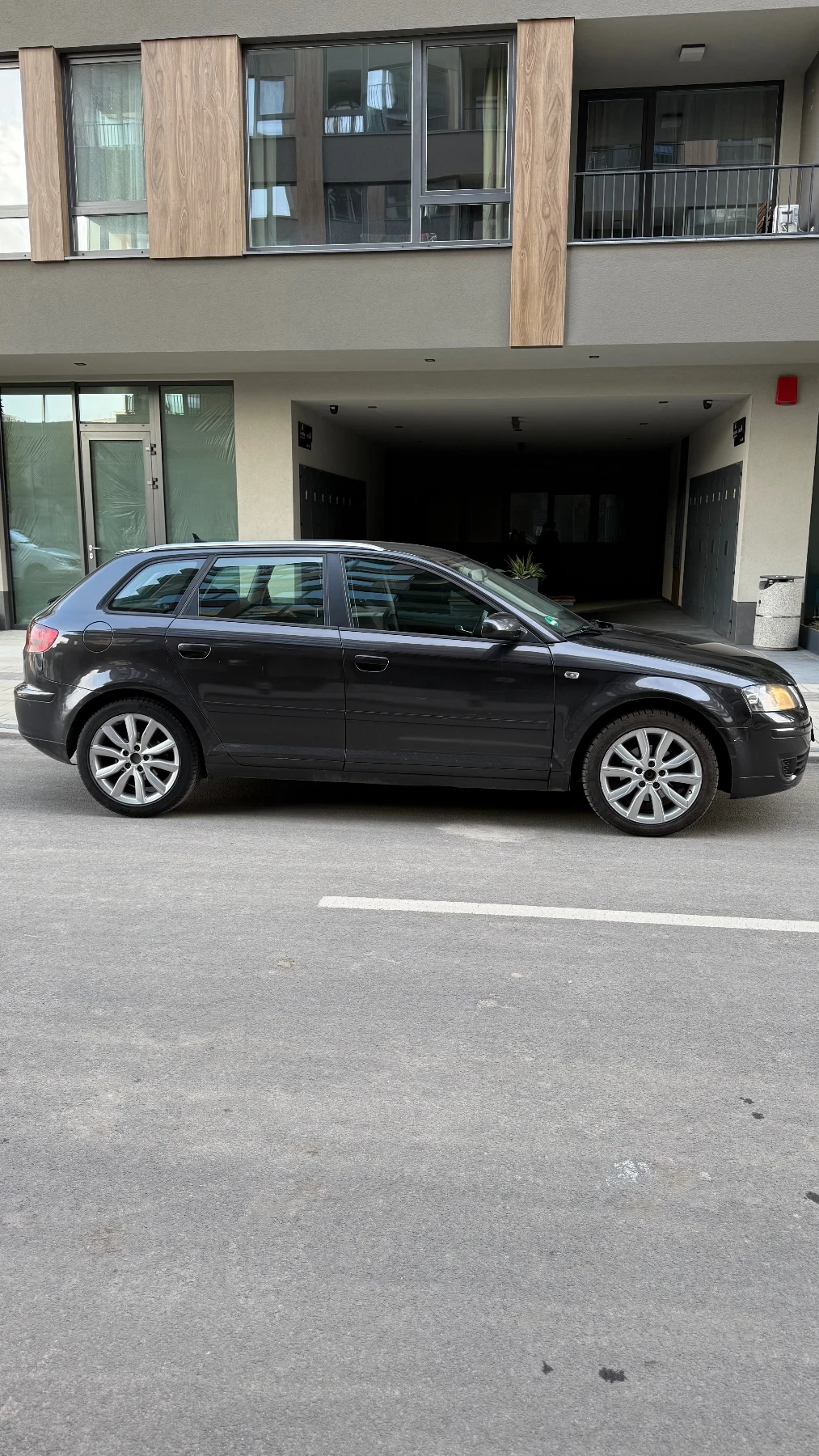 Audi A3 8P, снимка 2 - Автомобили и джипове - 55385419