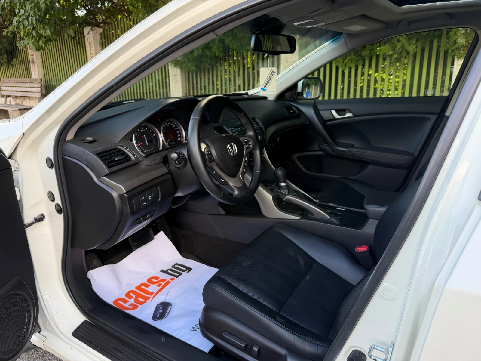Honda Accord 2.4 EXECUTIVE , снимка 10 - Автомобили и джипове - 55450968