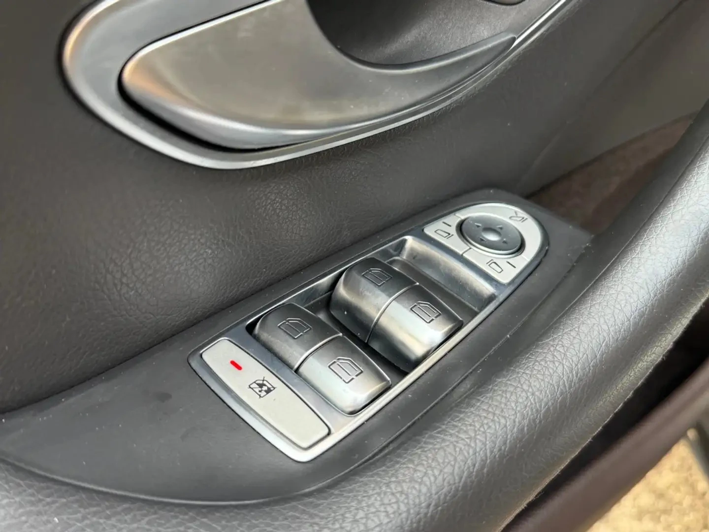 Mercedes-Benz CLS 450 * Full* ПАНО* KEYLESS* Camera* ПОДГРЕВ* , снимка 16 - Автомобили и джипове - 55587225