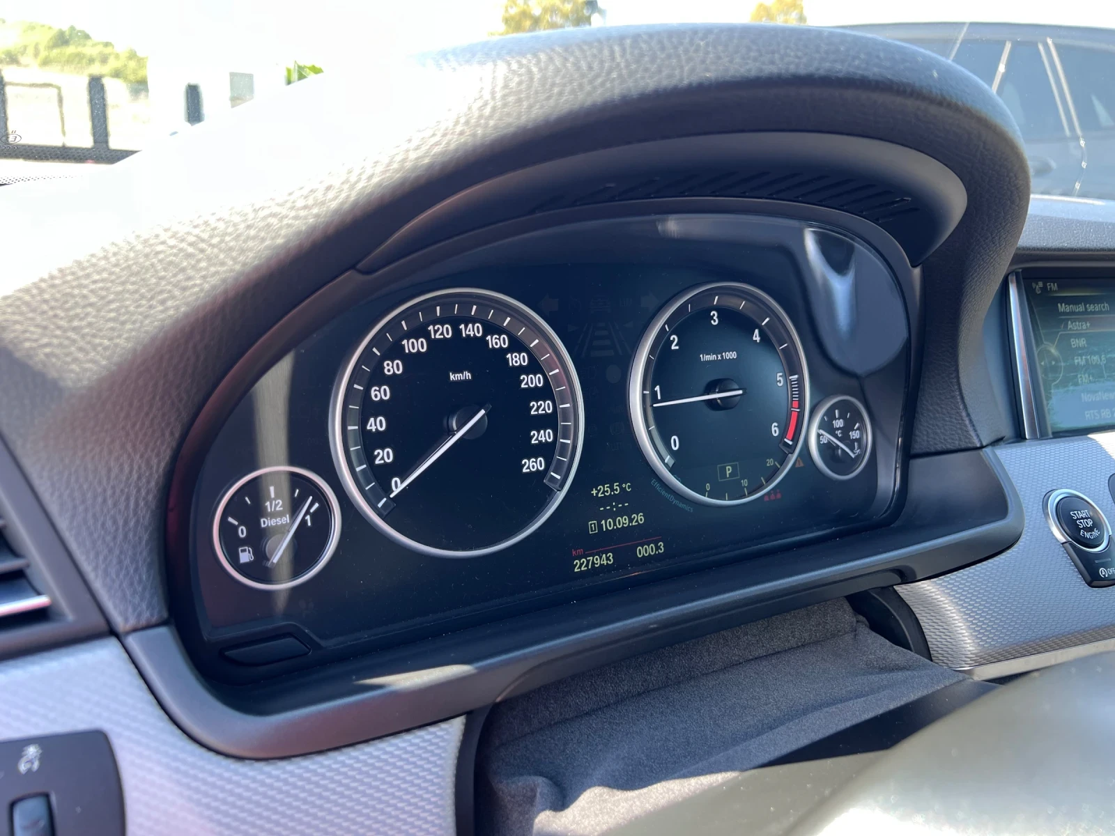 BMW 520 d* X-Drive* , снимка 9 - Автомобили и джипове - 56089669