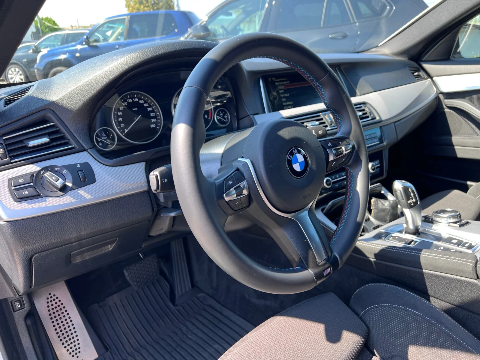 BMW 520 d* X-Drive* , снимка 8 - Автомобили и джипове - 56089669