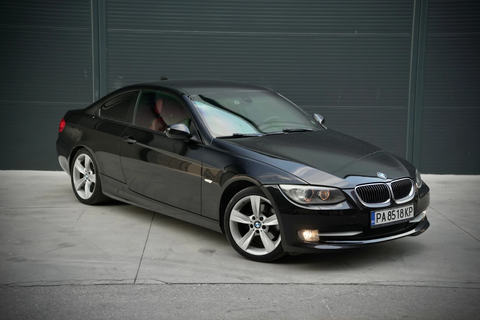 BMW 320 D, снимка 2 - Автомобили и джипове - 56364658