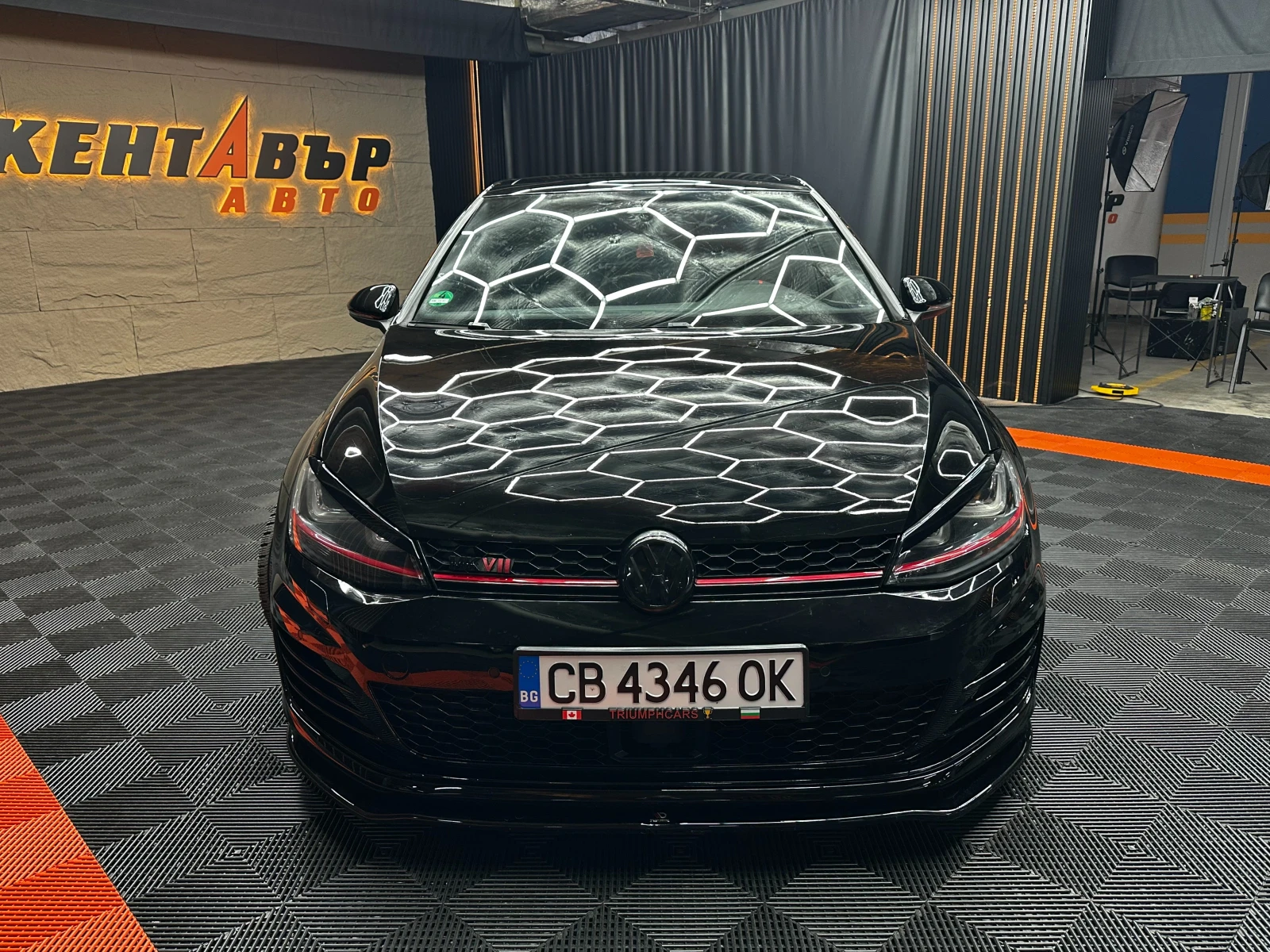 VW Golf 2.0i 220 к.с. , снимка 3 - Автомобили и джипове - 56566654