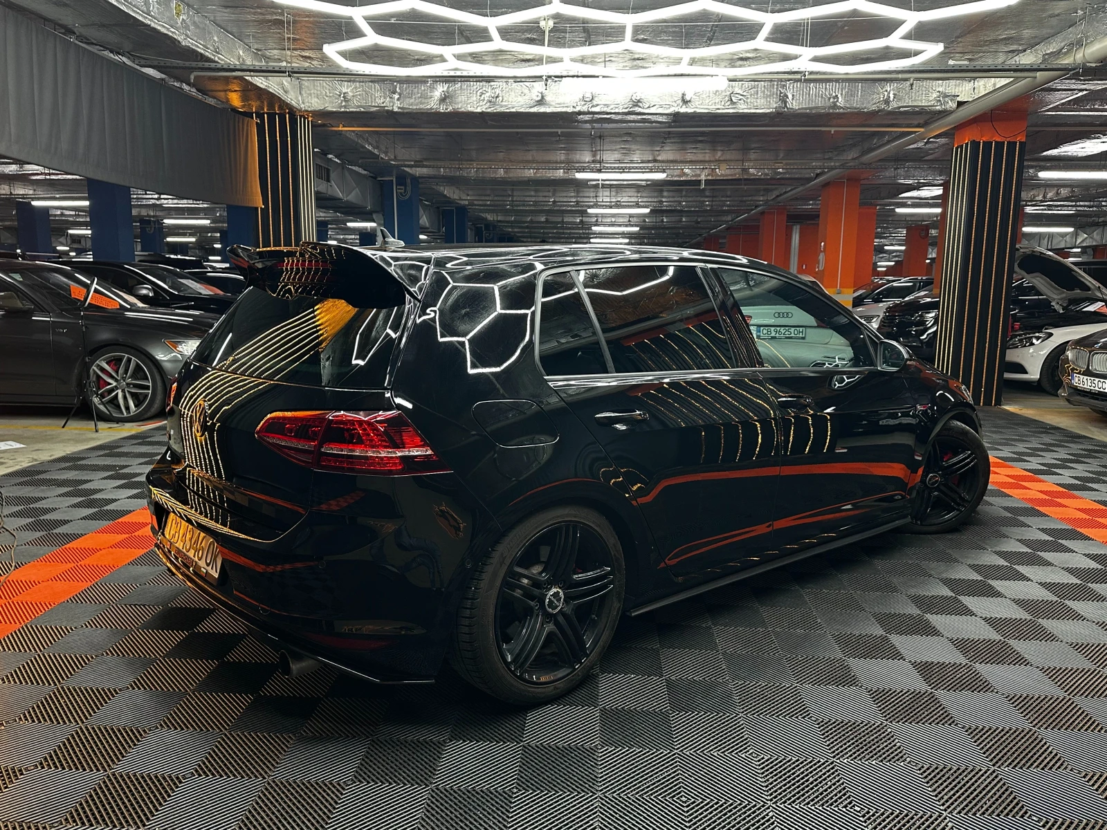 VW Golf 2.0i 220 к.с. , снимка 5 - Автомобили и джипове - 56566654