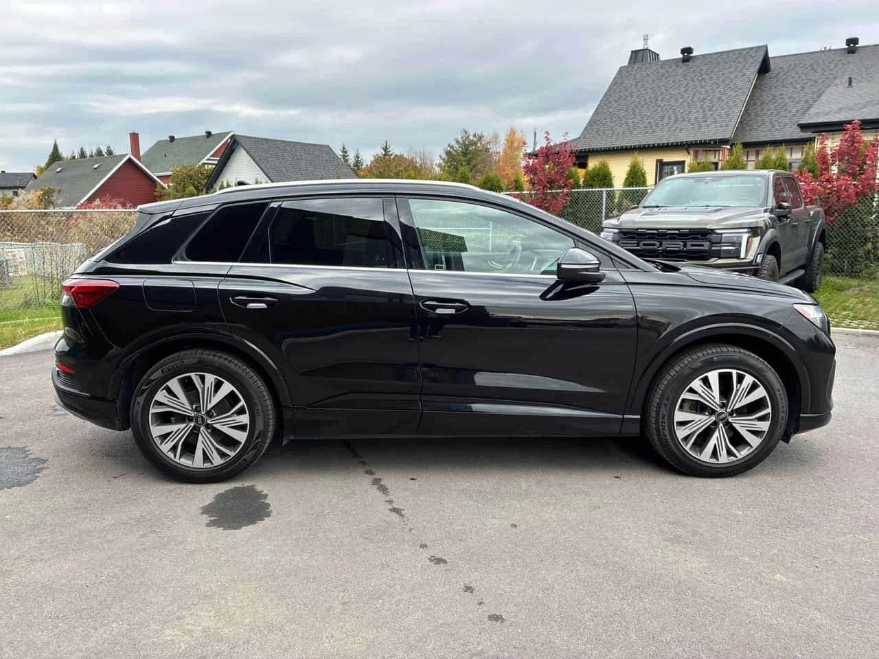 Audi Q4 E - TRON * 55 quattro * АВТОКРЕДИТ* , снимка 3 - Автомобили и джипове - 56650600