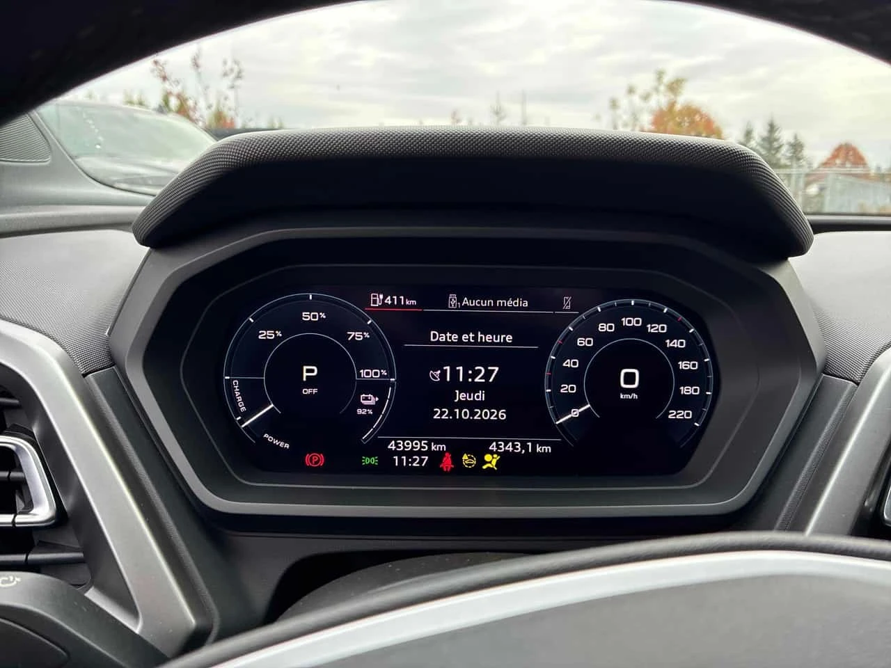 Audi Q4 E - TRON * 55 quattro * АВТОКРЕДИТ* , снимка 8 - Автомобили и джипове - 56650600