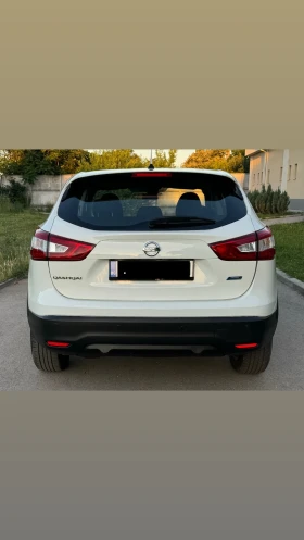 Nissan Qashqai Camera/Обслужен/Чисто нови гуми - 17999 лв. - 89243660 | Car24.bg