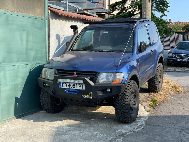 Mitsubishi Pajero 3.2 165кс, снимка 3 - Автомобили и джипове - 46140843