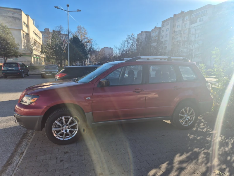 Mitsubishi Outlander Газ/Бензин 4x4, снимка 2 - Автомобили и джипове - 49240331