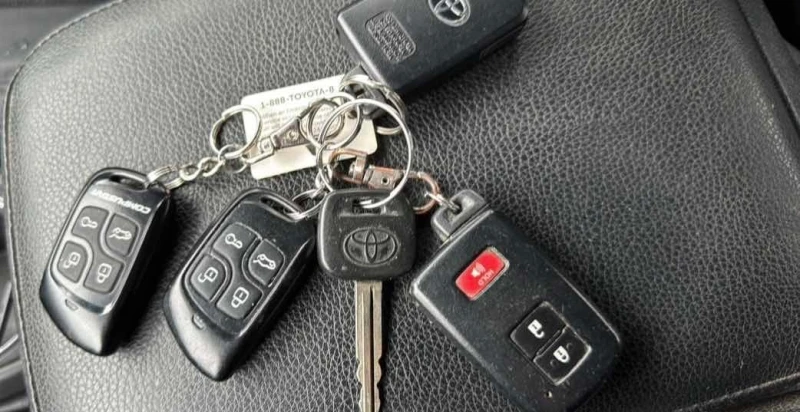 Toyota Tacoma * TRD Sport 4WD Double Cab V6 Auto * CARFAX * БЕЗ , снимка 13 - Автомобили и джипове - 52714689