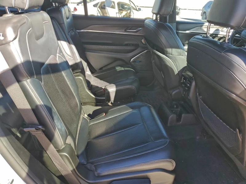 Jeep Grand cherokee L OVERLAND, снимка 10 - Автомобили и джипове - 52974238