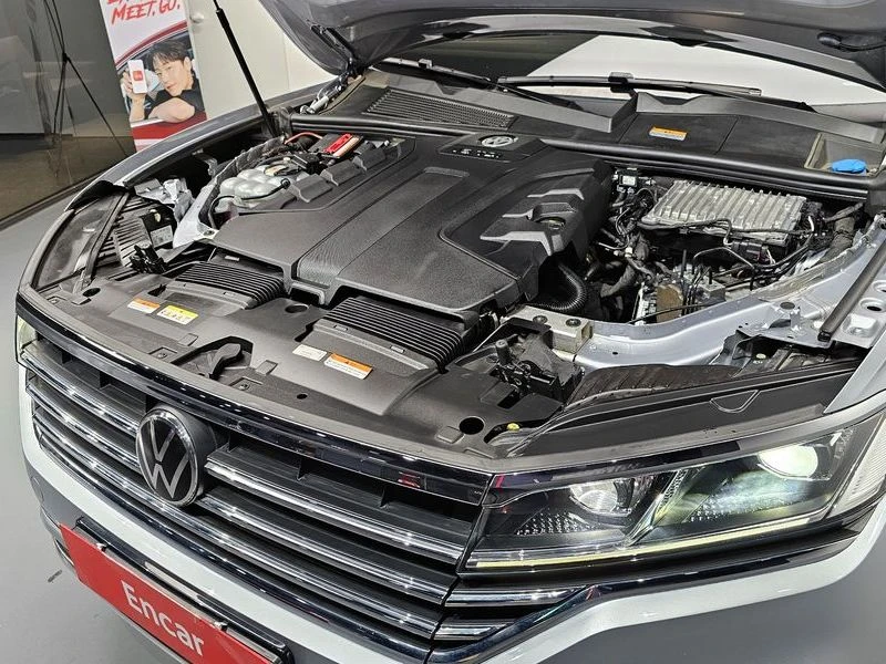 VW Touareg 3.0 TDI Prestige, снимка 6 - Автомобили и джипове - 56087768