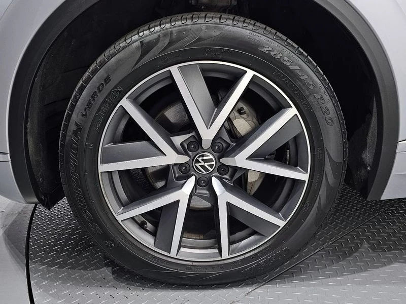 VW Touareg 3.0 TDI Prestige, снимка 5 - Автомобили и джипове - 56087768