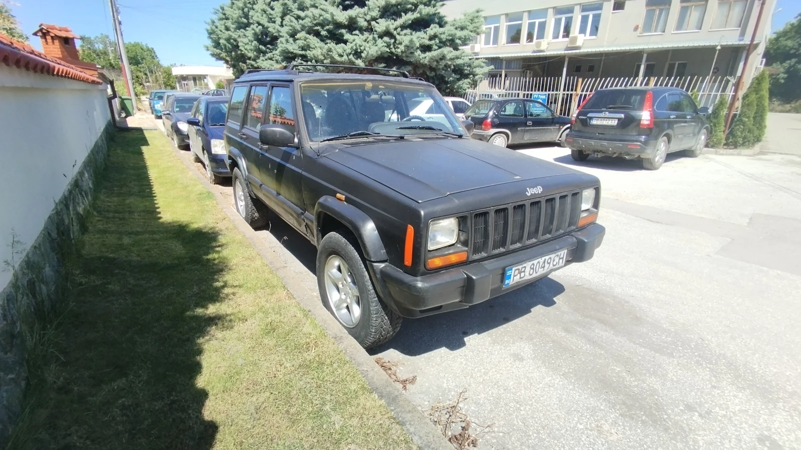 Jeep Cherokee  - изображение 2