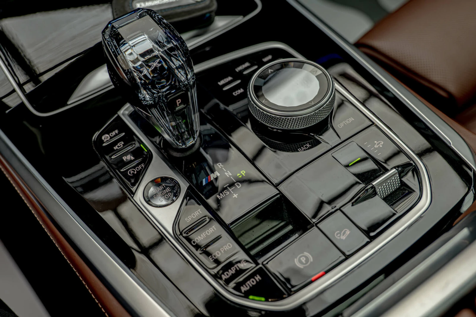 BMW X5 M50D/Swarovski/Bowers & Wilkins Diamond/Sky Lounge - изображение 10