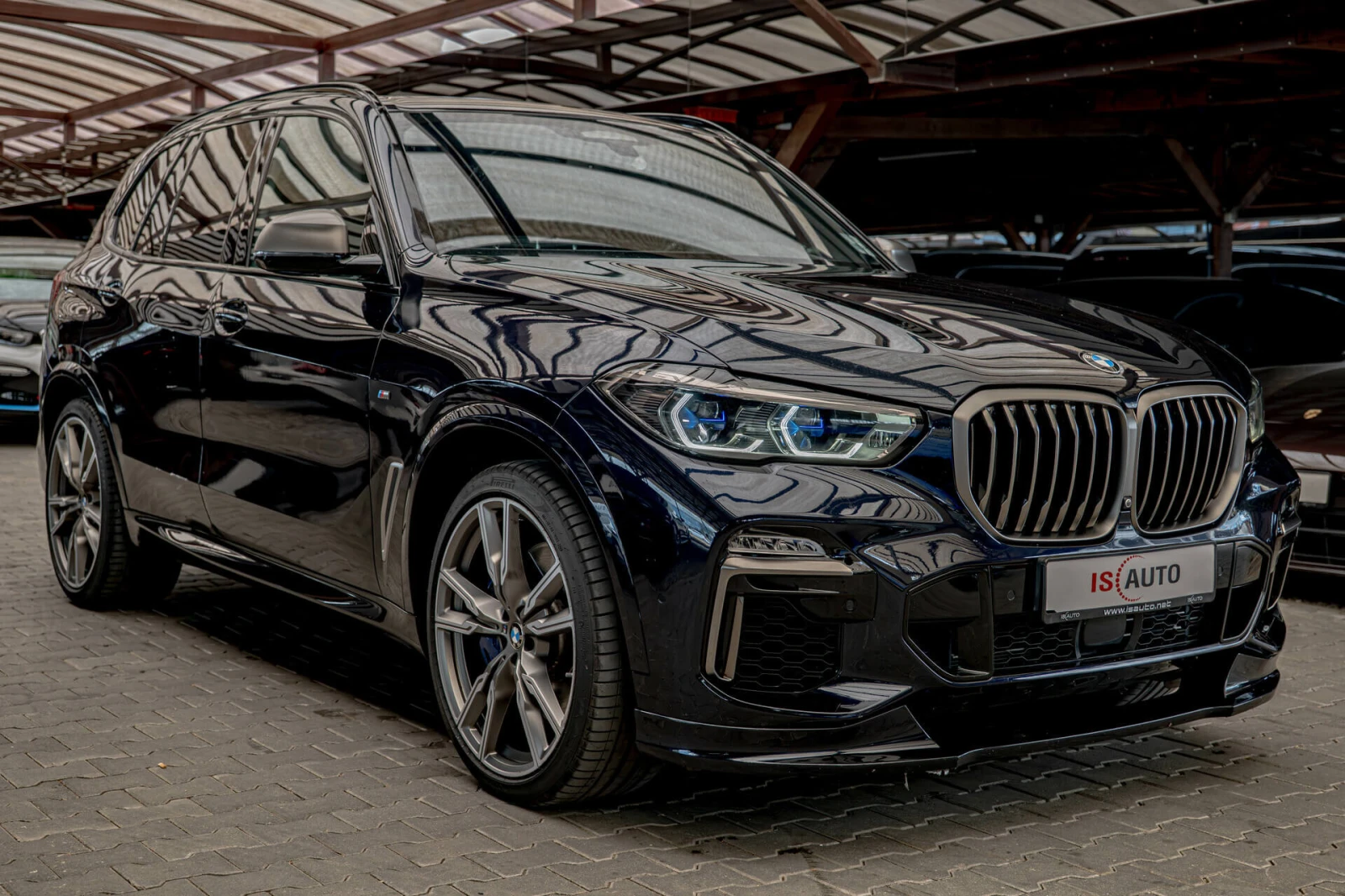 BMW X5 M50D/Swarovski/Bowers & Wilkins Diamond/Sky Lounge - изображение 2