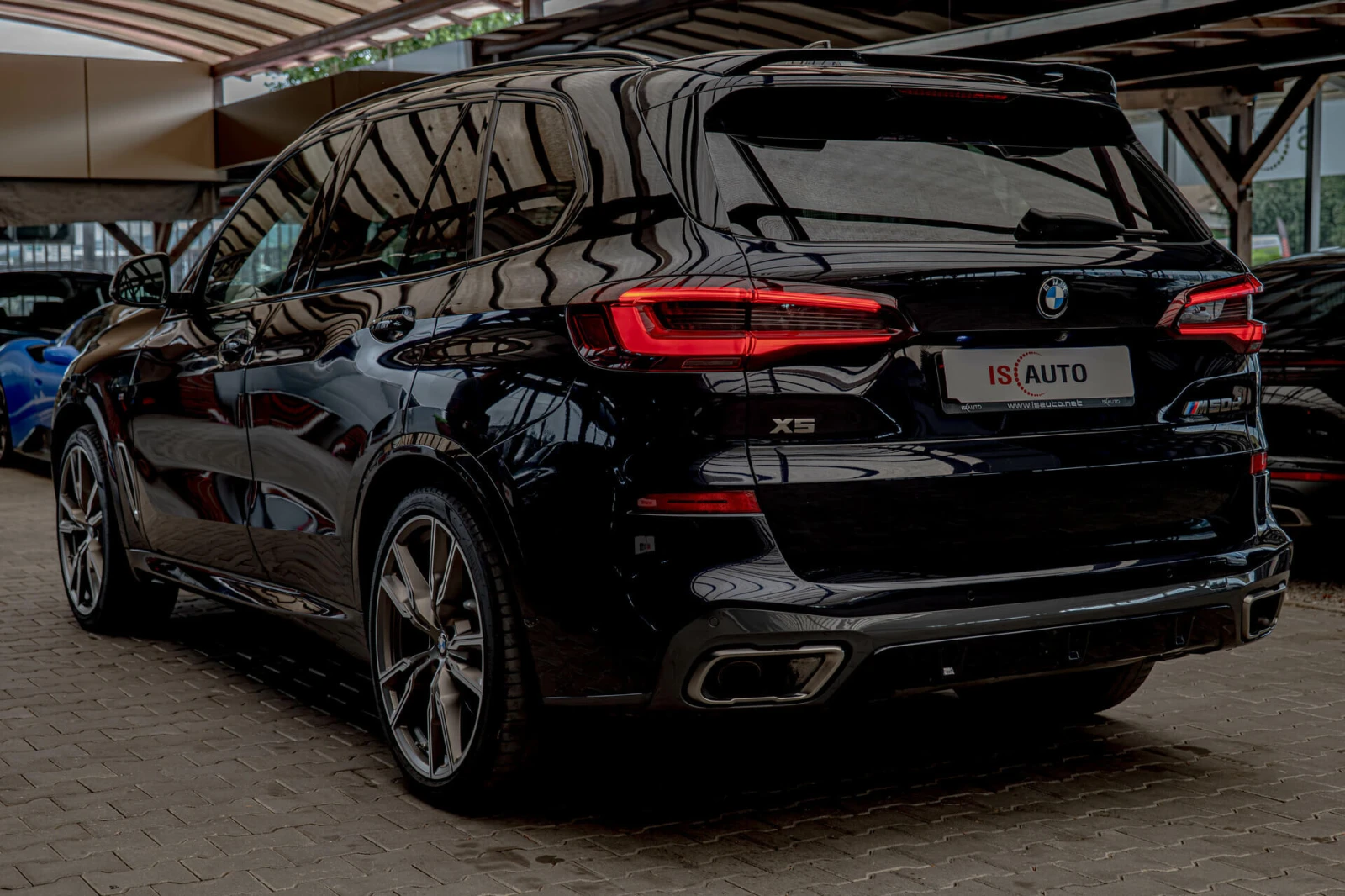 BMW X5 M50D/Swarovski/Bowers & Wilkins Diamond/Sky Lounge - изображение 4
