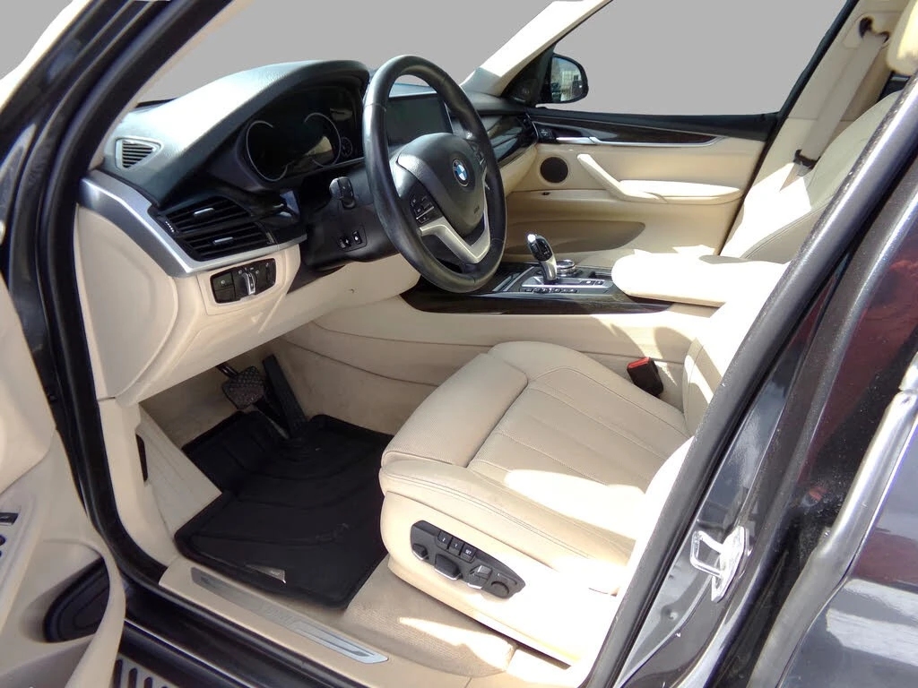 BMW X5 xDrive* АвтоКредит* (ЦЕНА ДО БГ), снимка 10 - Автомобили и джипове - 54040740