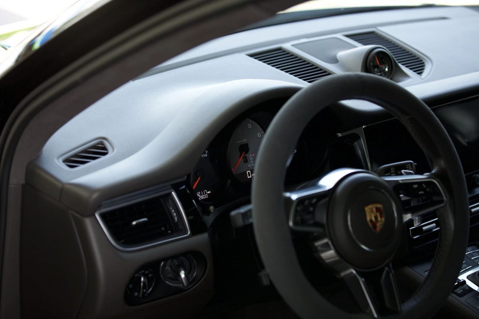 Porsche Macan S, снимка 12 - Автомобили и джипове - 54670653