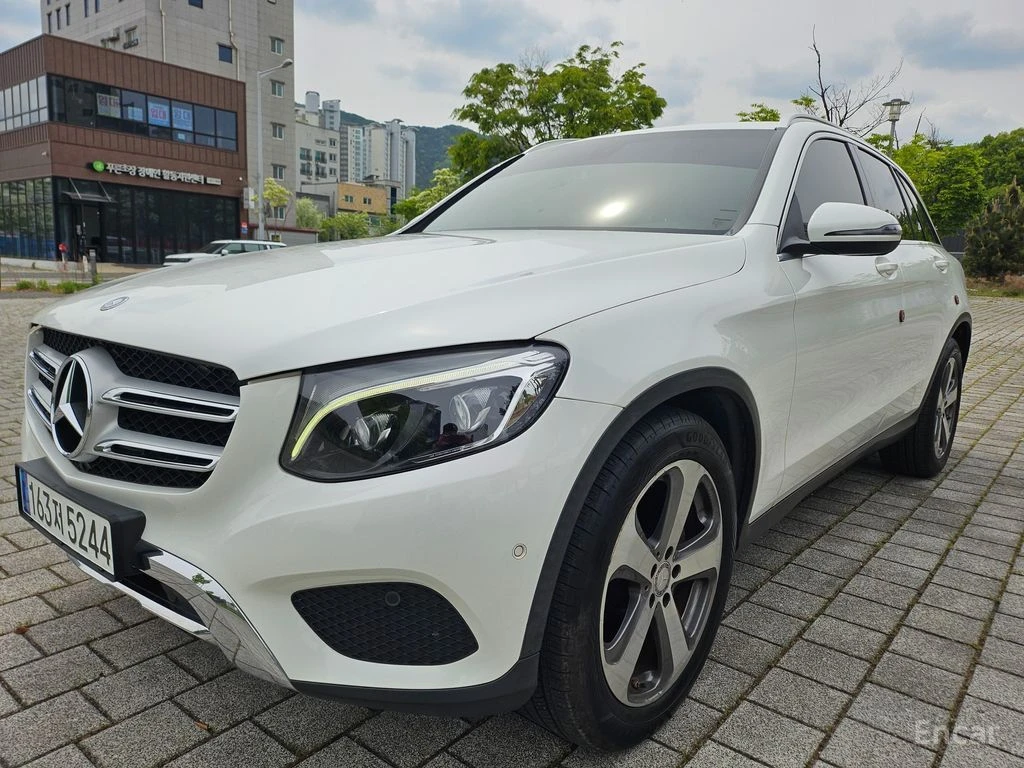 Mercedes-Benz GLC 250 4MATIC* ПОДГРЕВ* КАМЕРА* КЕЙЛЕС* 