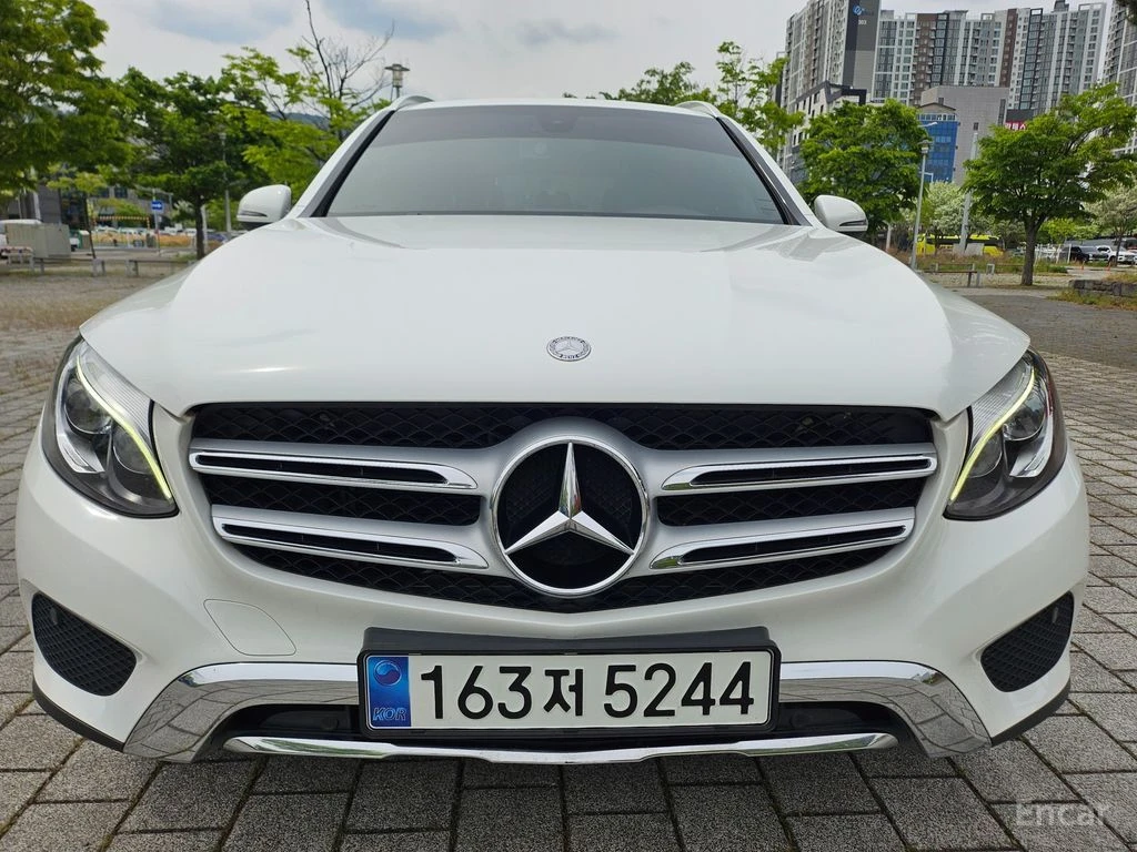 Mercedes-Benz GLC 250 4MATIC* ПОДГРЕВ* КАМЕРА* КЕЙЛЕС* , снимка 5 - Автомобили и джипове - 54702296