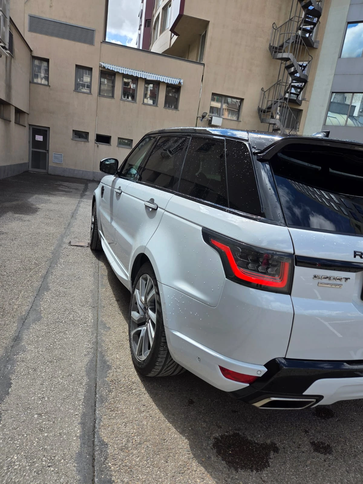 Land Rover Range Rover Sport SWB Autobiography, снимка 3 - Автомобили и джипове - 54794132