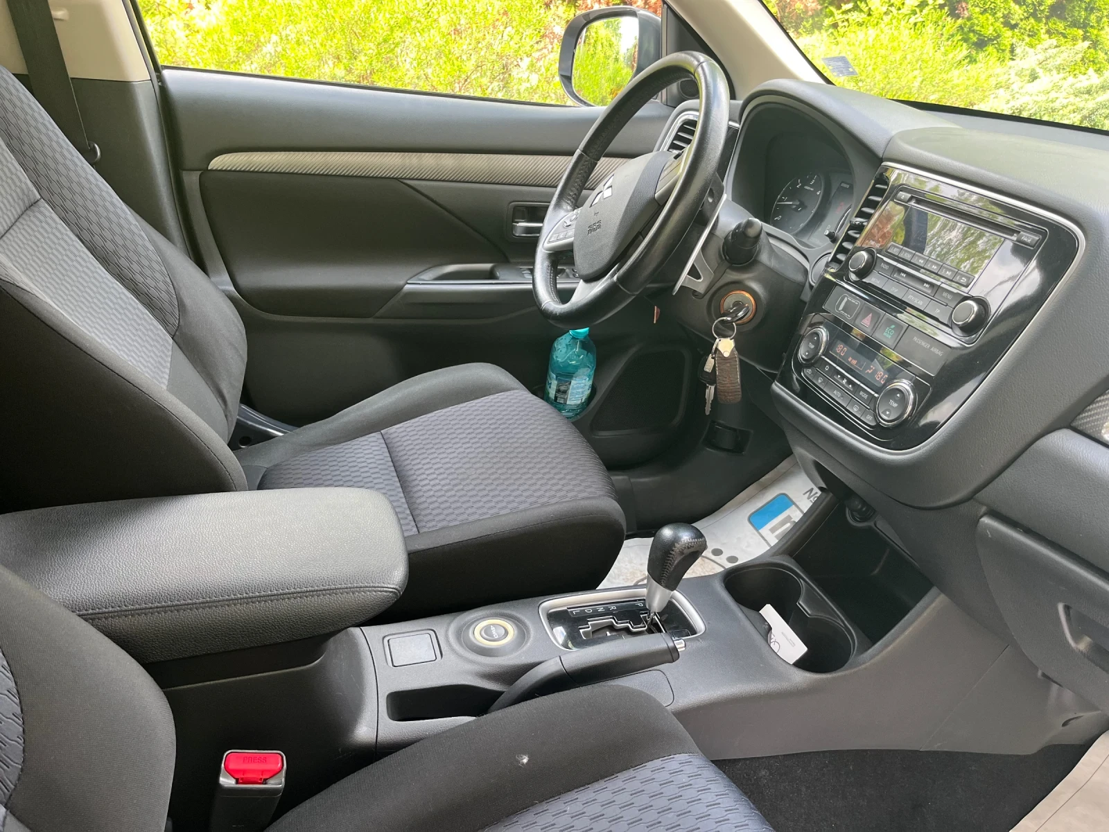Mitsubishi Outlander Автомат , 4Х4, Бартер!, снимка 6 - Автомобили и джипове - 54965575