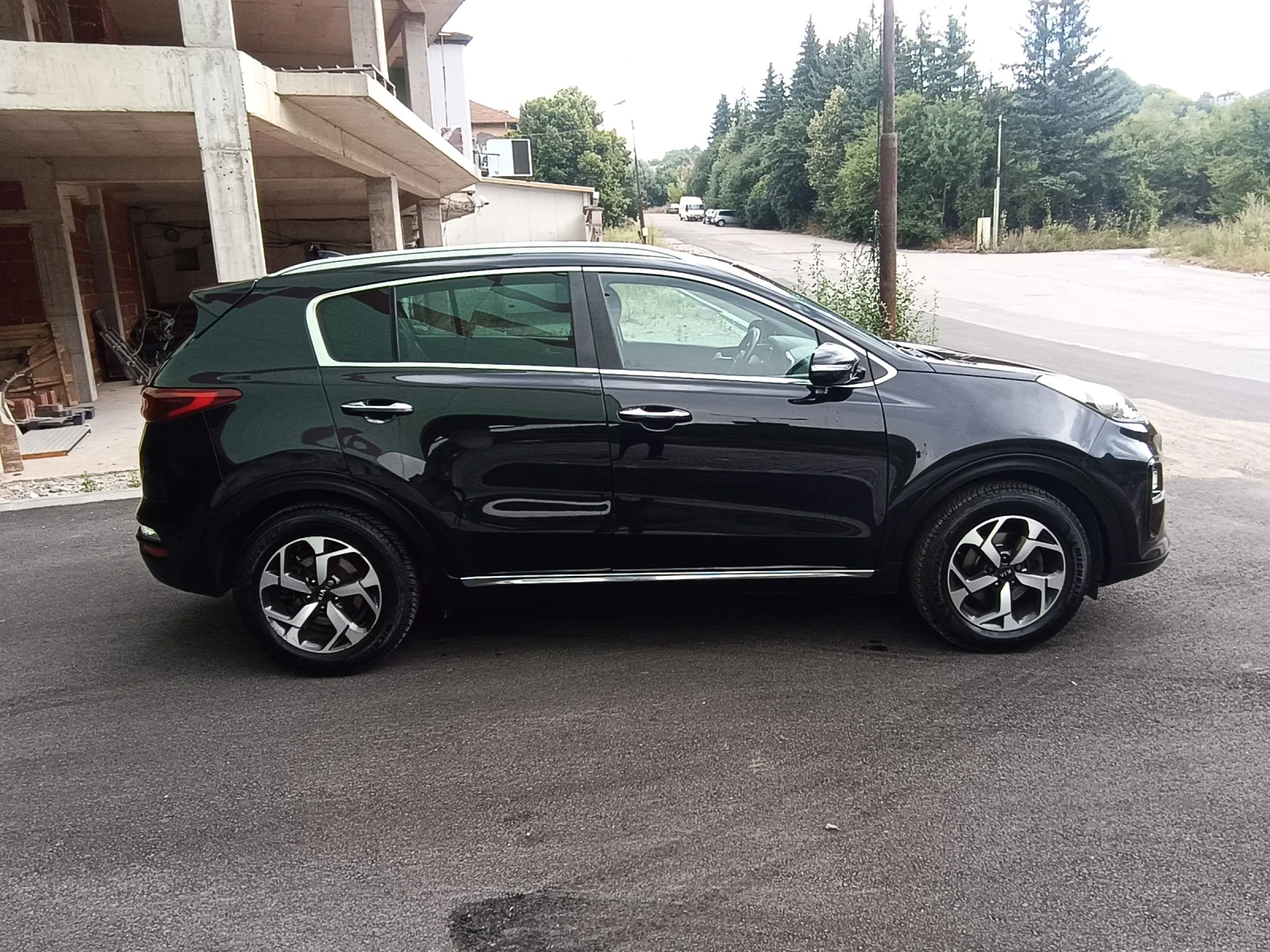 Kia Sportage 1.6 Crdi Automatic , снимка 3 - Автомобили и джипове - 55590492