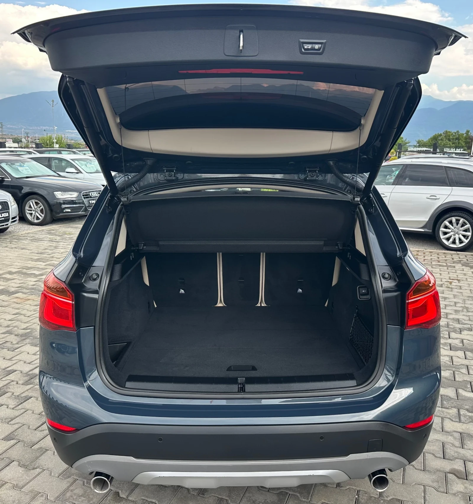 BMW X1 X DRIVE* LED* AMBIENT* KEYLESS* NAVI* TOP* , снимка 17 - Автомобили и джипове - 55597479
