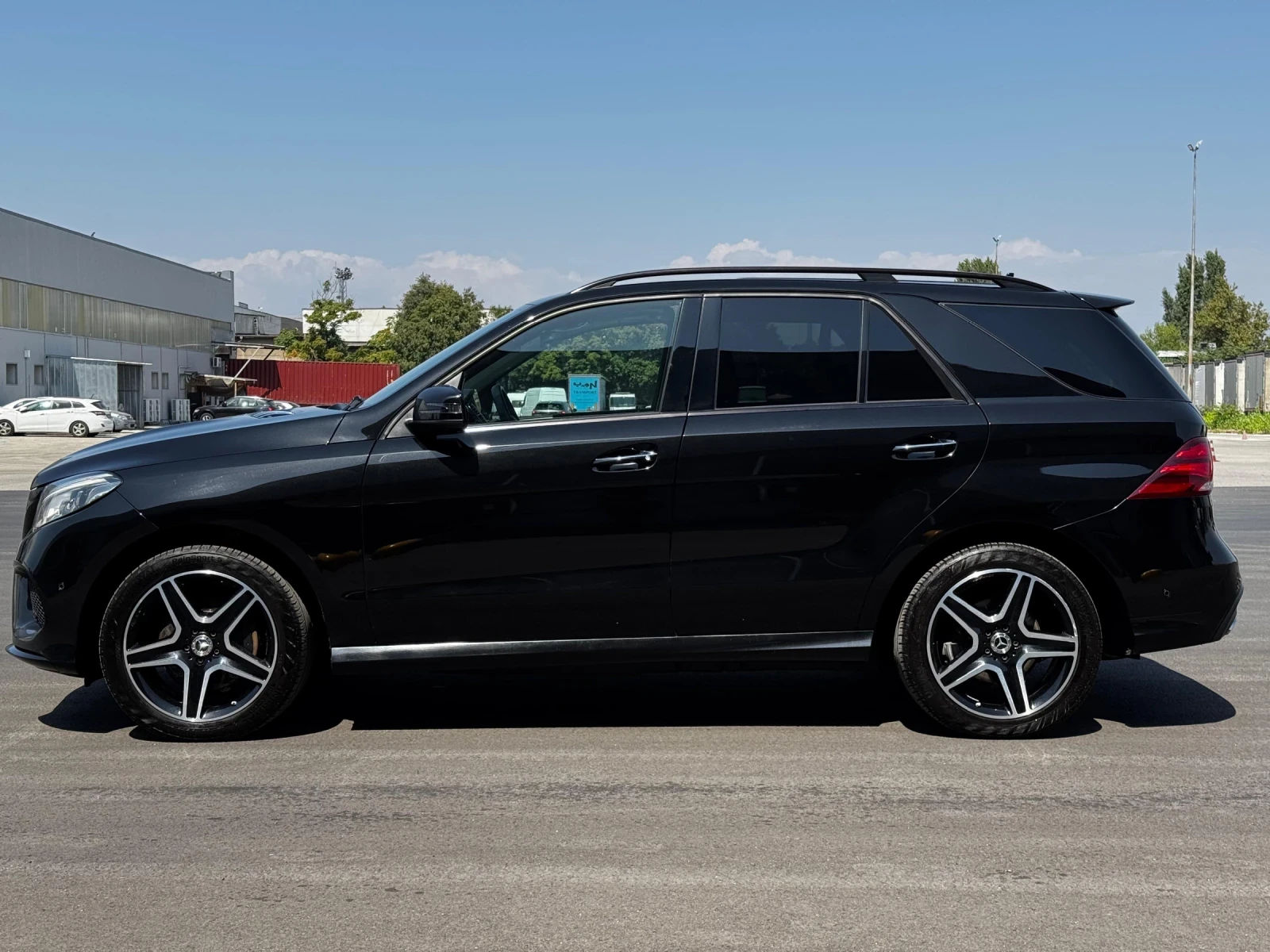 Mercedes-Benz GLE 350 Гаранция! Вакуум Бързи Бавни Дистроник 360 Harman, снимка 10 - Автомобили и джипове - 55926081
