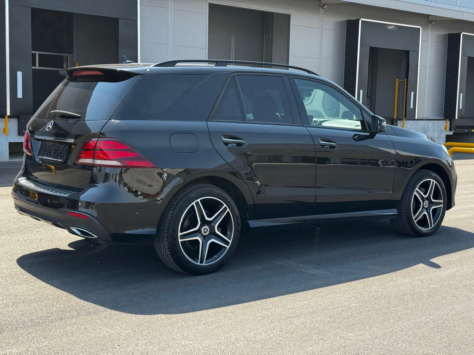 Mercedes-Benz GLE 350 Гаранция! Вакуум Бързи Бавни Дистроник 360 Harman, снимка 5 - Автомобили и джипове - 55926081