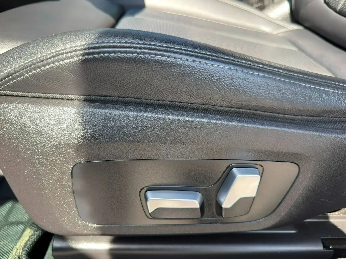 BMW X3 XDRIVE* 30i* ДИГИТАЛНО* ТАБЛО* ПОДГРЕВ* ОБДУХВАНЕ*, снимка 16 - Автомобили и джипове - 56163607