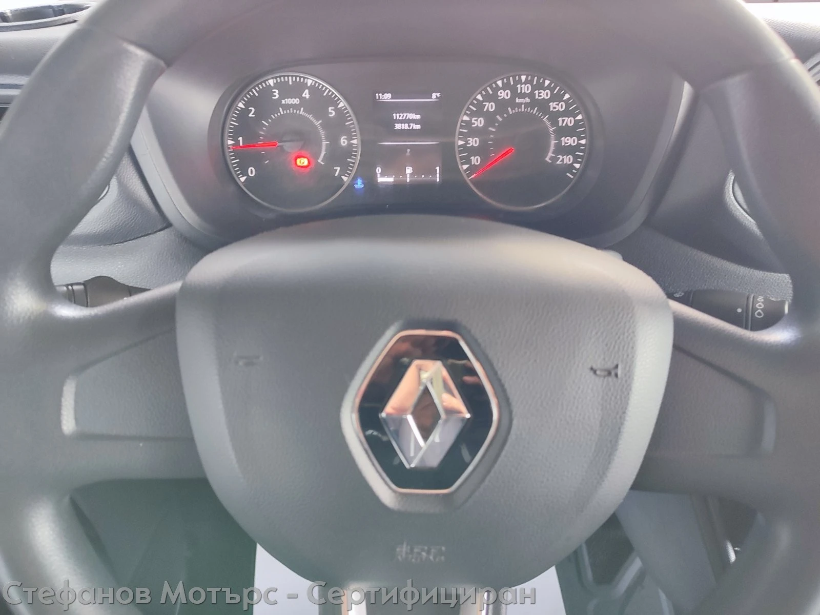 Renault Master Furgon Life L2H2 2.3dCi (135hp) MT6, снимка 9 - Бусове и автобуси - 53909207