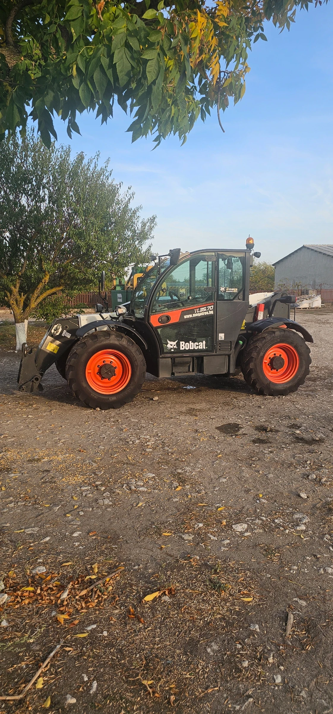 Телескопичен товарач Bobcat TL