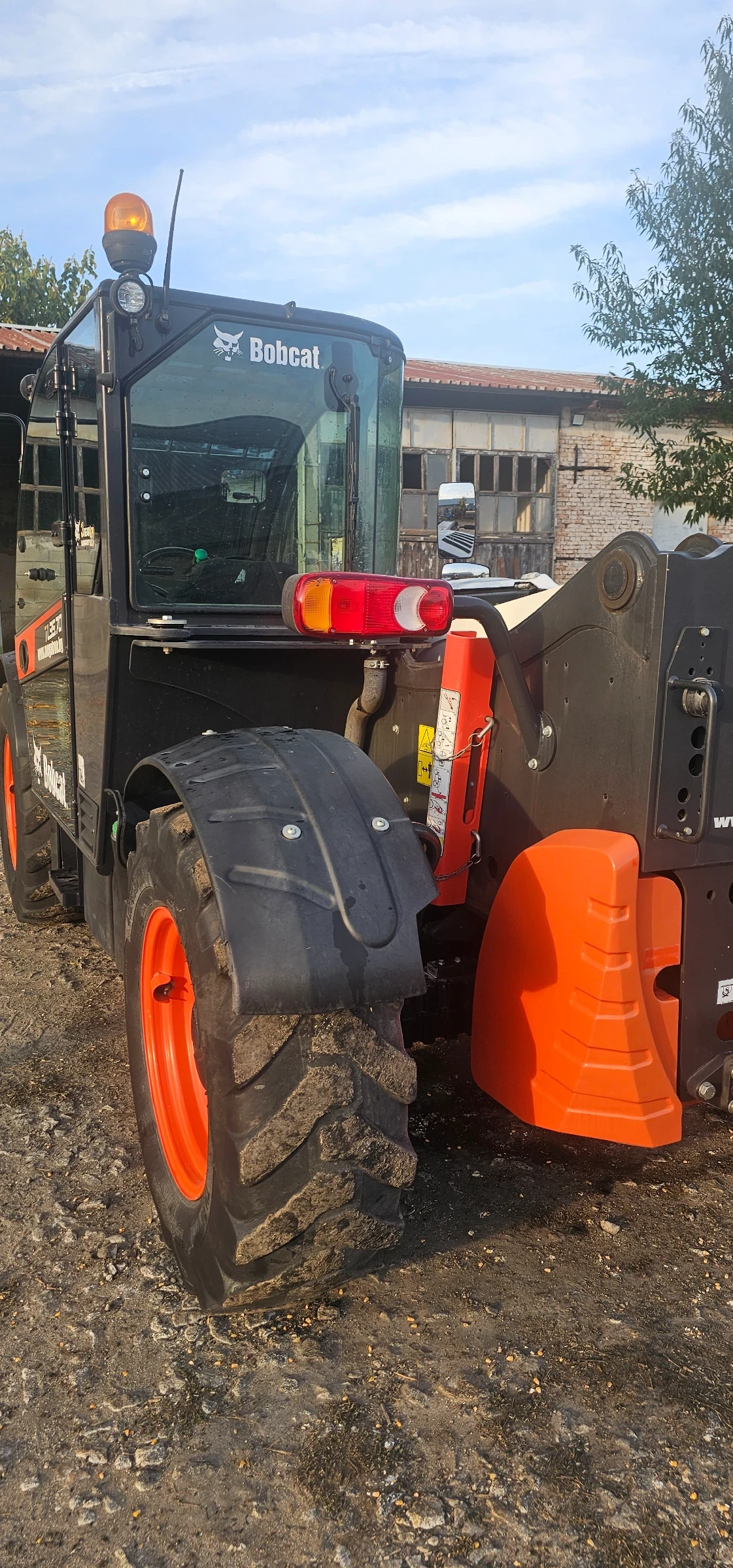 ������������ ������� Bobcat TL | Mobile.bg � ����������� 2