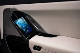 BMW 760 i Xdrive, снимка 15