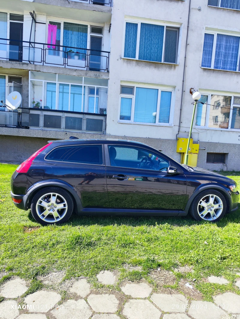 Volvo C30 2.0, снимка 4 - Автомобили и джипове - 45609797